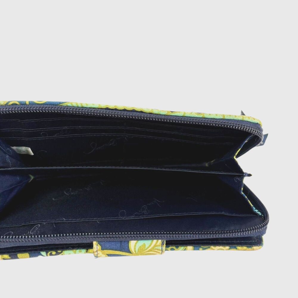 Vera Bradley Retired "Rhythm & Blues" Turn Lock Clutch Wallet-Quilted- EUC - Picture 5 of 8
